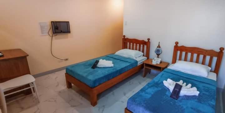 Elnora Delmar Travellers Inn Siquijor Exterior photo
