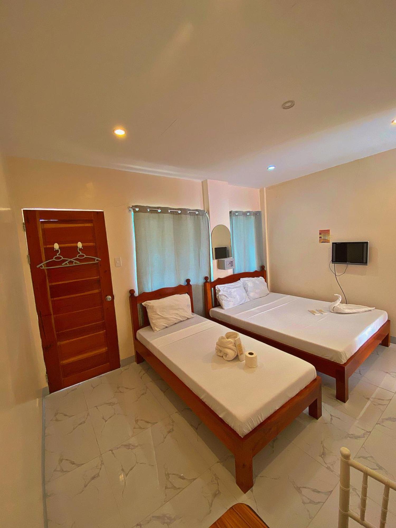 Elnora Delmar Travellers Inn Siquijor Exterior photo